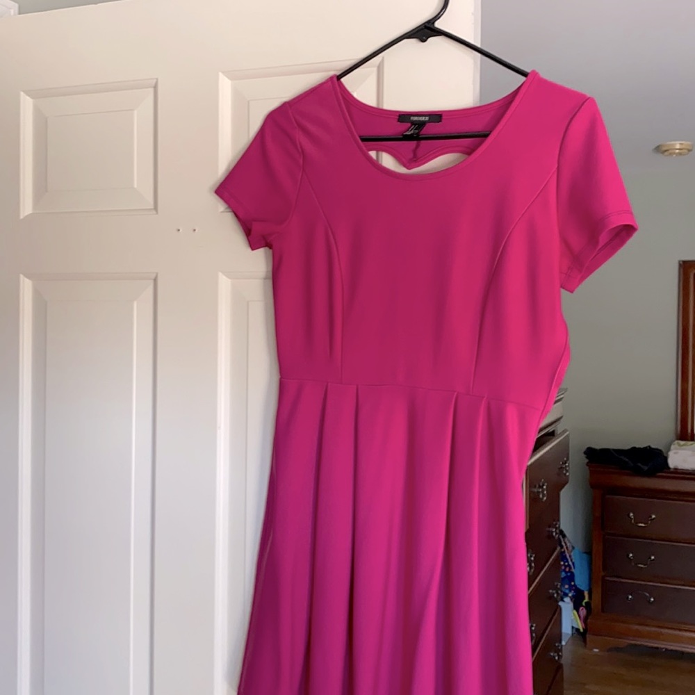 Pink heart keyhole dress- short sleeve